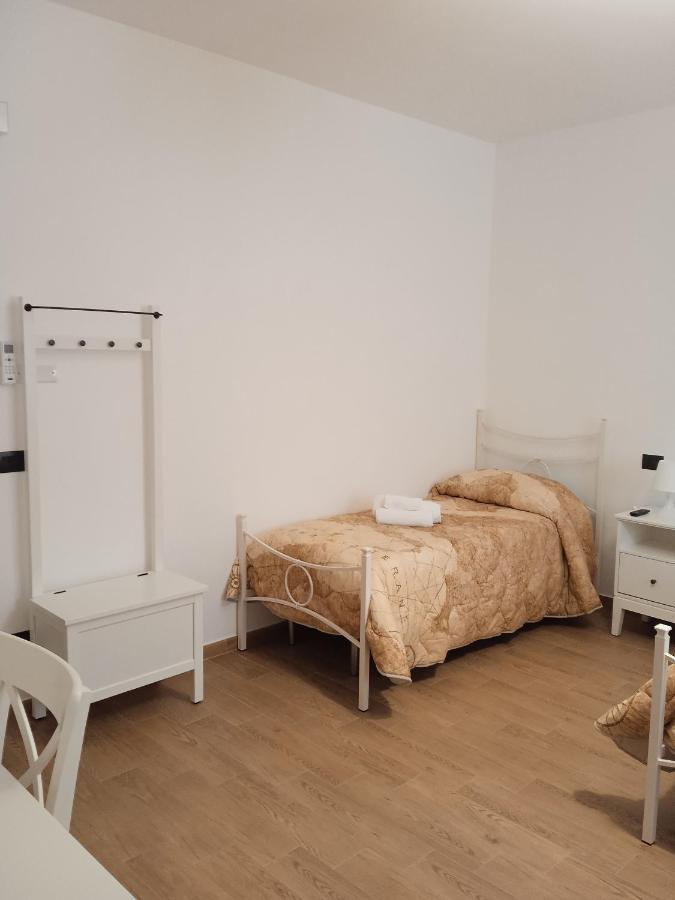 Bed And Breakfast Il Sole -Cinquefrondi Bagian luar foto