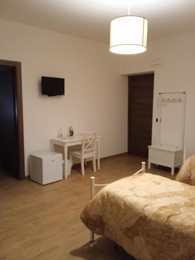 Bed And Breakfast Il Sole -Cinquefrondi Bagian luar foto