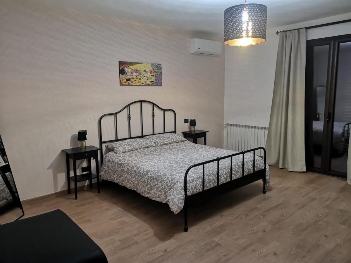 Bed And Breakfast Il Sole -Cinquefrondi Bagian luar foto