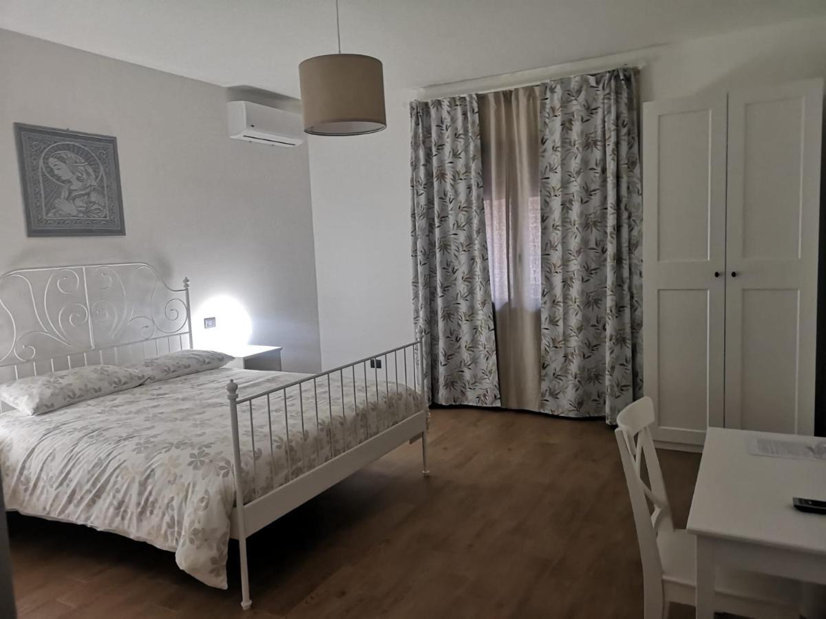 Bed And Breakfast Il Sole -Cinquefrondi Bagian luar foto